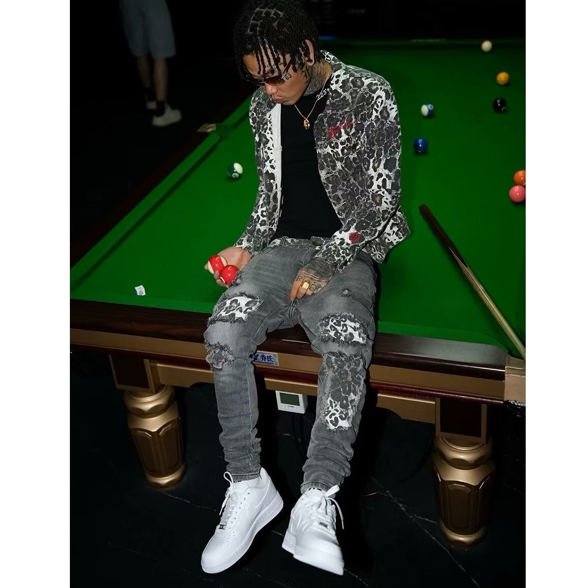 Men's Slim Fit Distressed Patchwork Jeans